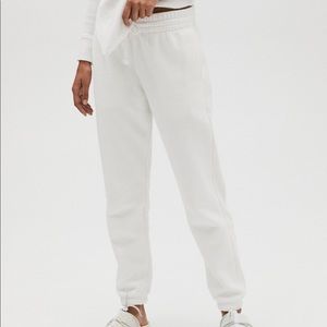 Aritzia Sweatpants